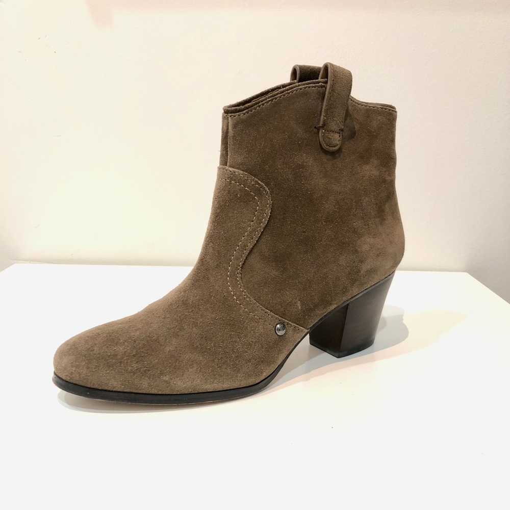 Coach: Women’s Suede Heeled Bootie with Pull Tabs: Size: 7
